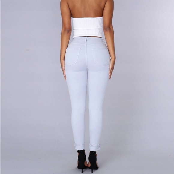 Fashion Nova • Lilac Grey Canopy Jeans size 3 (W25) - Picture 2 of 6